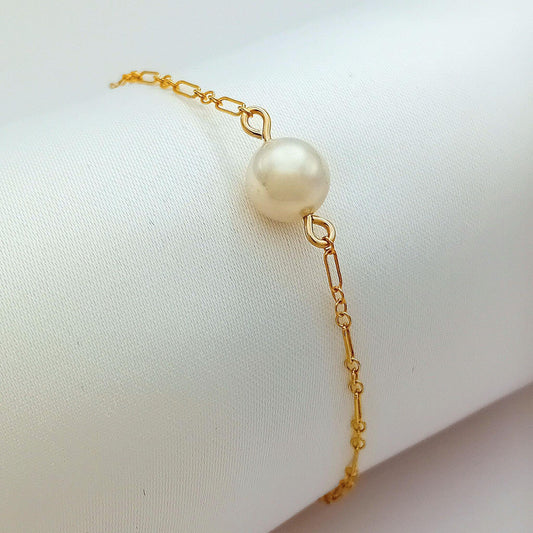 Ivory Pearl Gold Bracelet