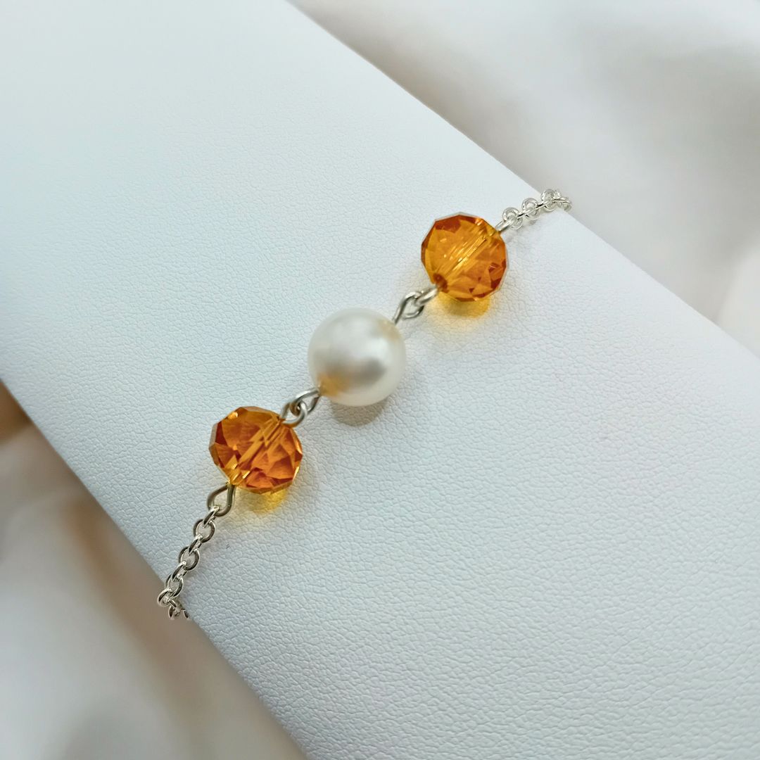 Pearl & Crystal Bracelet